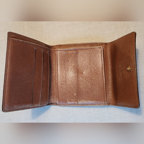 Louis Vuitton Monogram Portefeiulle Elise Trifold Wallet - Picture 6 of 10